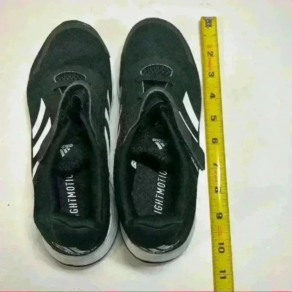 ADDIAS NWOB Light Motion (End Plastic Waste) Black and White Sneaker Sz 3 Youth - Picture 7 of 9